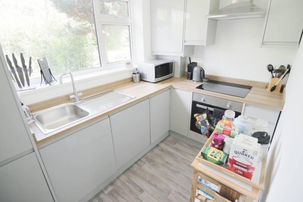 Secluded Central 2 Bed Flat Stratford-upon-Avon Buitenkant foto